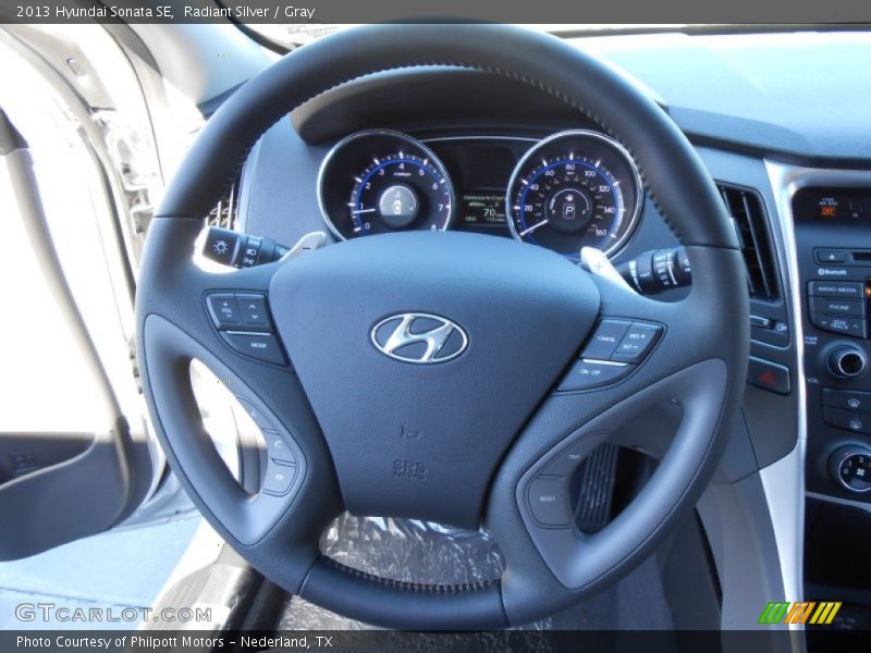 Radiant Silver / Gray 2013 Hyundai Sonata SE