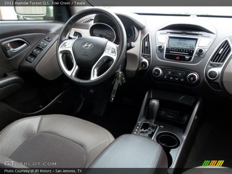 Kiwi Green / Taupe 2011 Hyundai Tucson GLS