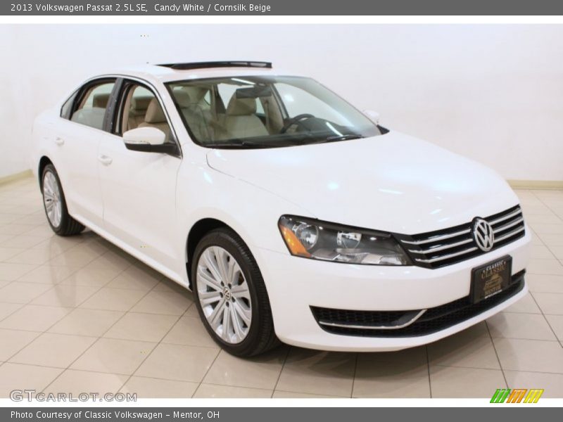 Candy White / Cornsilk Beige 2013 Volkswagen Passat 2.5L SE