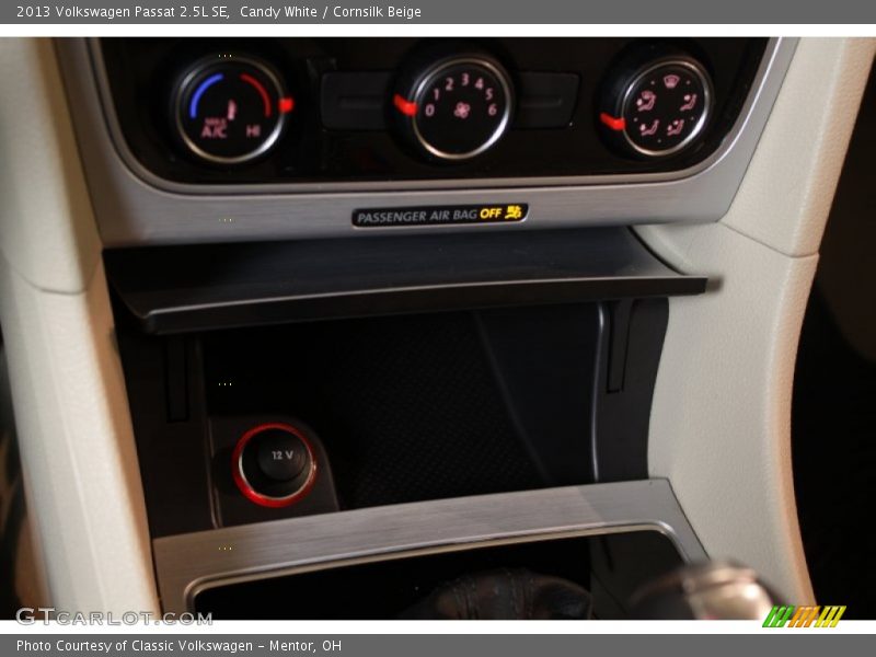 Candy White / Cornsilk Beige 2013 Volkswagen Passat 2.5L SE