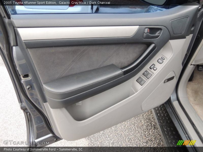 Door Panel of 2005 4Runner Sport Edition