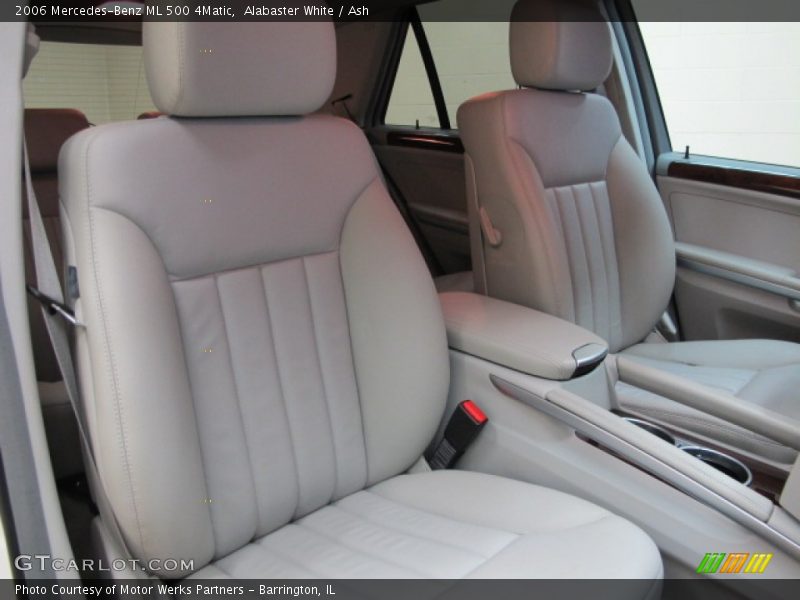 Front Seat of 2006 ML 500 4Matic
