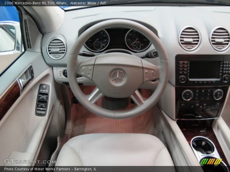  2006 ML 500 4Matic Steering Wheel