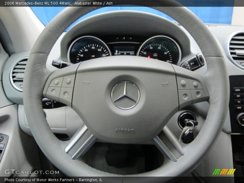  2006 ML 500 4Matic Steering Wheel