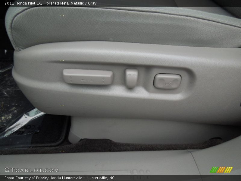 Polished Metal Metallic / Gray 2011 Honda Pilot EX