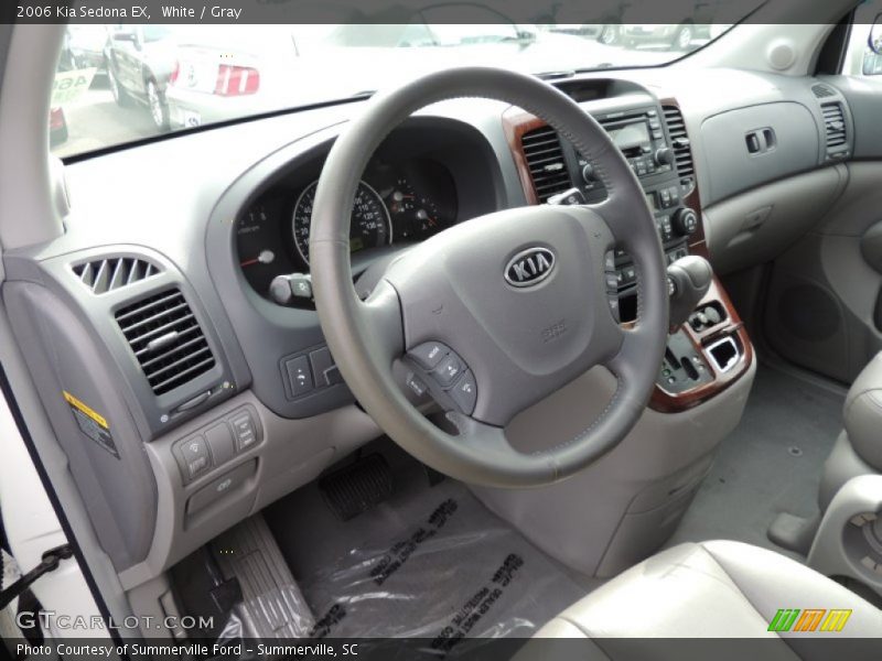 White / Gray 2006 Kia Sedona EX