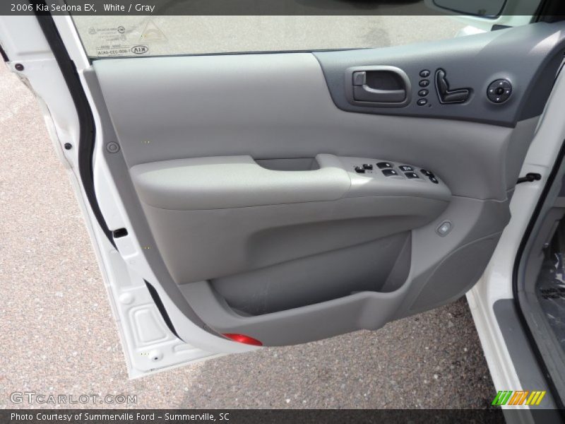 White / Gray 2006 Kia Sedona EX