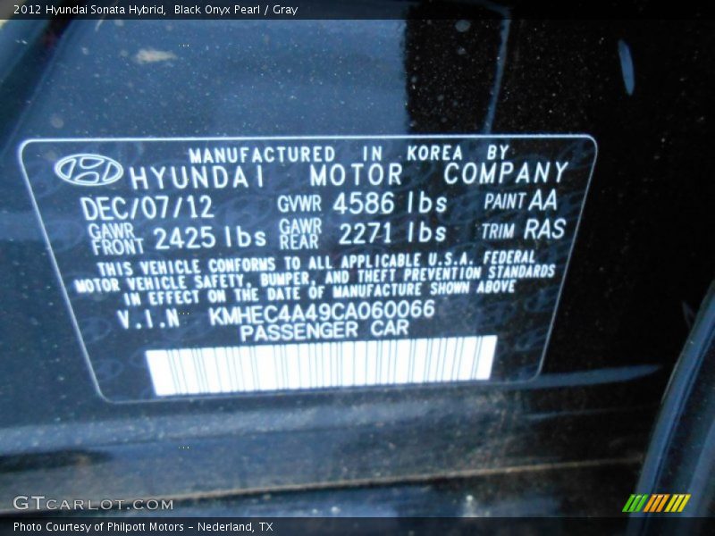 Black Onyx Pearl / Gray 2012 Hyundai Sonata Hybrid