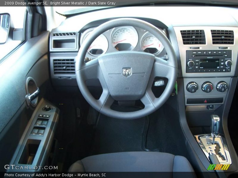 Bright Silver Metallic / Dark Slate Gray 2009 Dodge Avenger SE