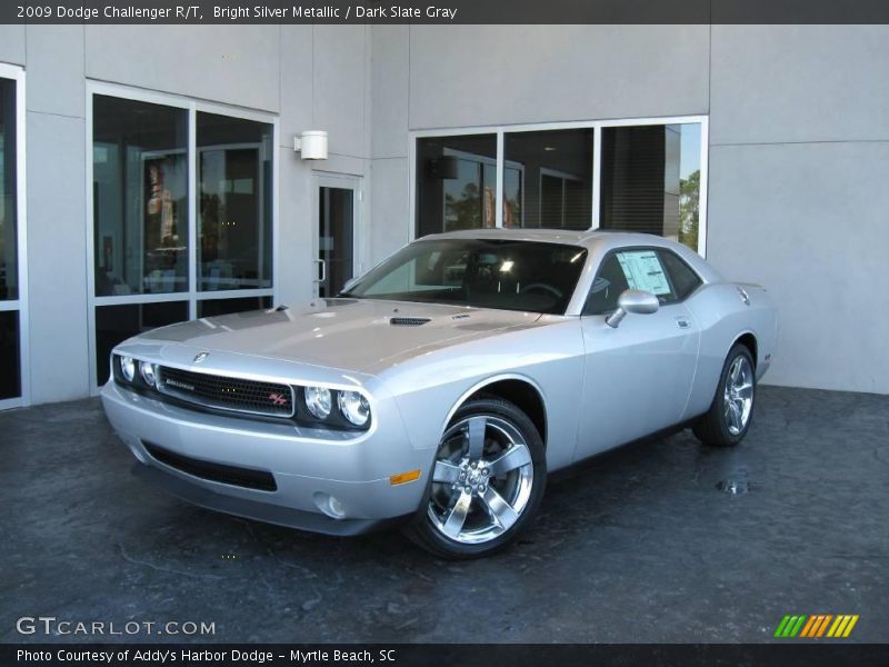 Bright Silver Metallic / Dark Slate Gray 2009 Dodge Challenger R/T