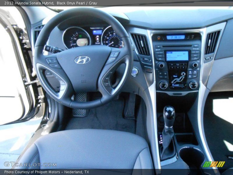 Black Onyx Pearl / Gray 2012 Hyundai Sonata Hybrid