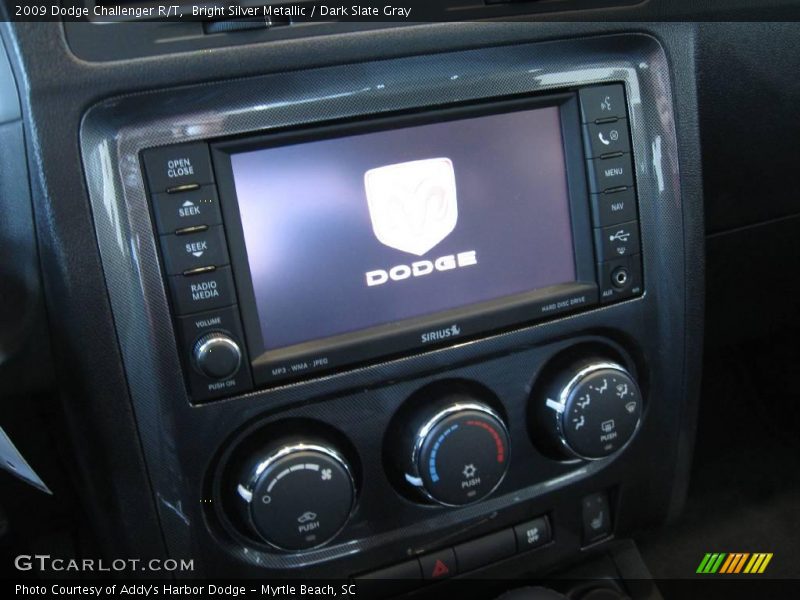 Bright Silver Metallic / Dark Slate Gray 2009 Dodge Challenger R/T