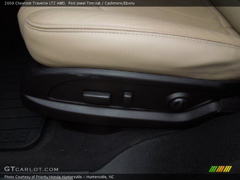 Red Jewel Tintcoat / Cashmere/Ebony 2009 Chevrolet Traverse LTZ AWD