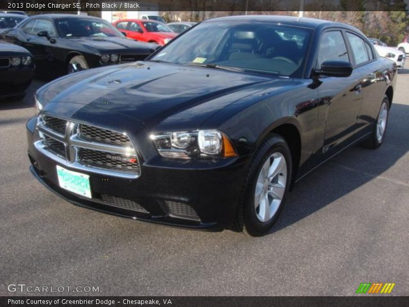 Pitch Black / Black 2013 Dodge Charger SE