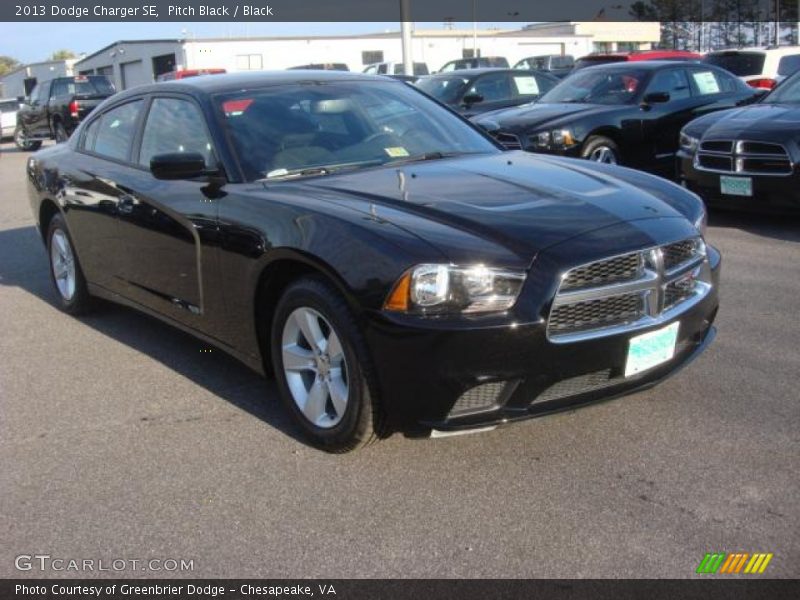 Pitch Black / Black 2013 Dodge Charger SE