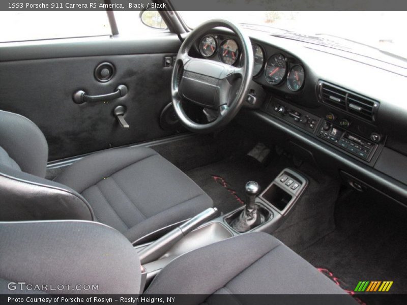 Dashboard of 1993 911 Carrera RS America
