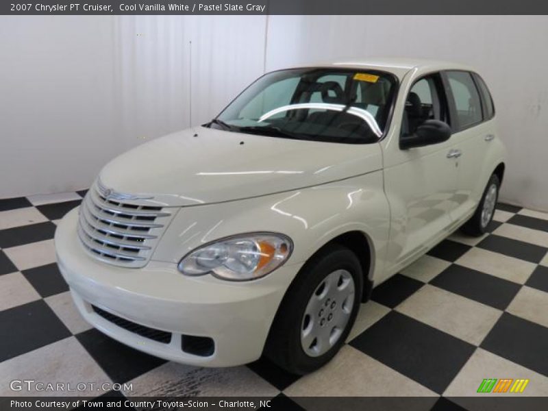 Cool Vanilla White / Pastel Slate Gray 2007 Chrysler PT Cruiser