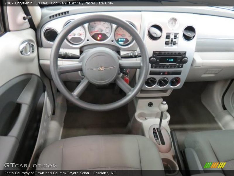 Cool Vanilla White / Pastel Slate Gray 2007 Chrysler PT Cruiser