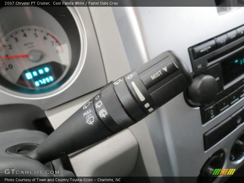 Cool Vanilla White / Pastel Slate Gray 2007 Chrysler PT Cruiser