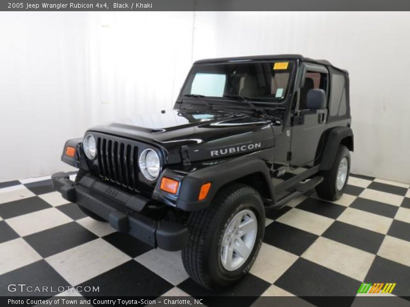Front 3/4 View of 2005 Wrangler Rubicon 4x4
