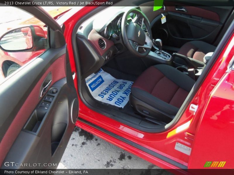 Victory Red / Jet Black/Sport Red 2013 Chevrolet Cruze LT/RS
