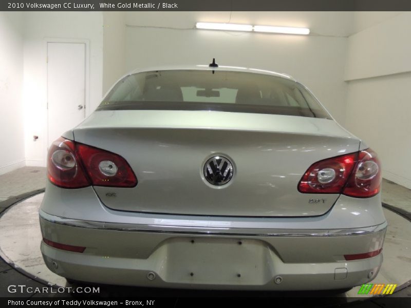 White Gold Metallic / Black 2010 Volkswagen CC Luxury