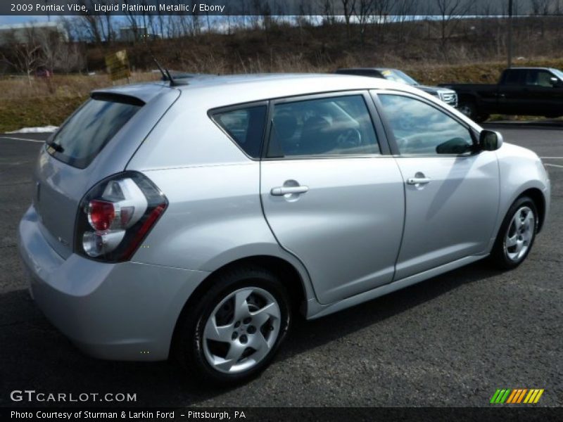 Liquid Platinum Metallic / Ebony 2009 Pontiac Vibe