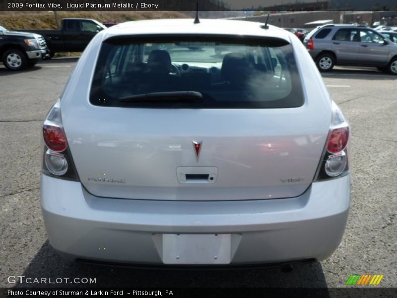 Liquid Platinum Metallic / Ebony 2009 Pontiac Vibe