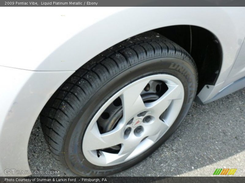 Liquid Platinum Metallic / Ebony 2009 Pontiac Vibe