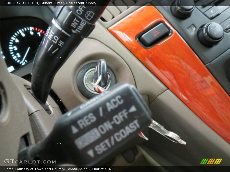 Mineral Green Opalescent / Ivory 2002 Lexus RX 300