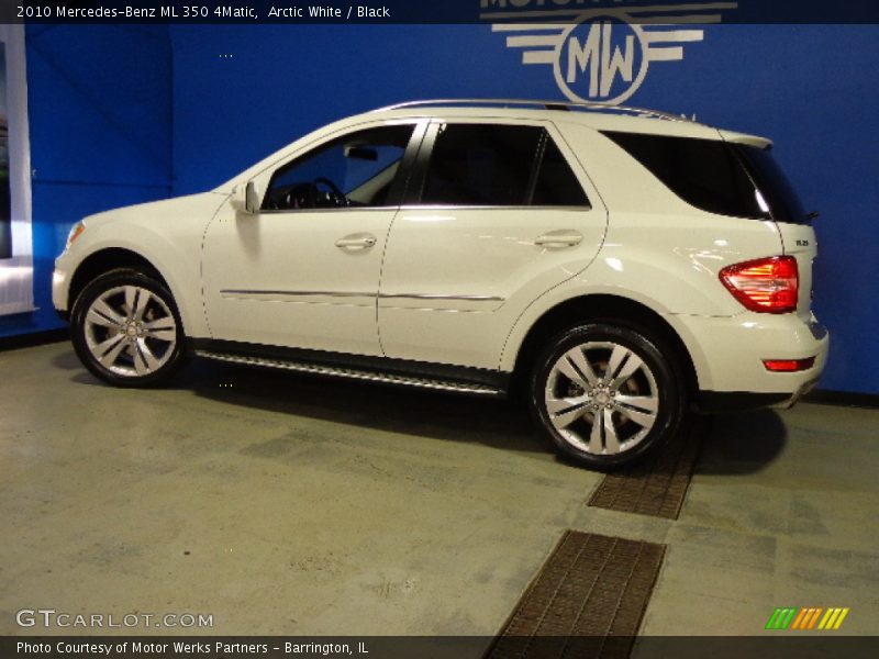 Arctic White / Black 2010 Mercedes-Benz ML 350 4Matic