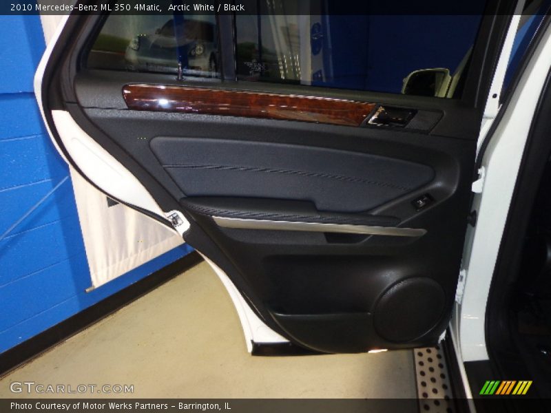 Arctic White / Black 2010 Mercedes-Benz ML 350 4Matic