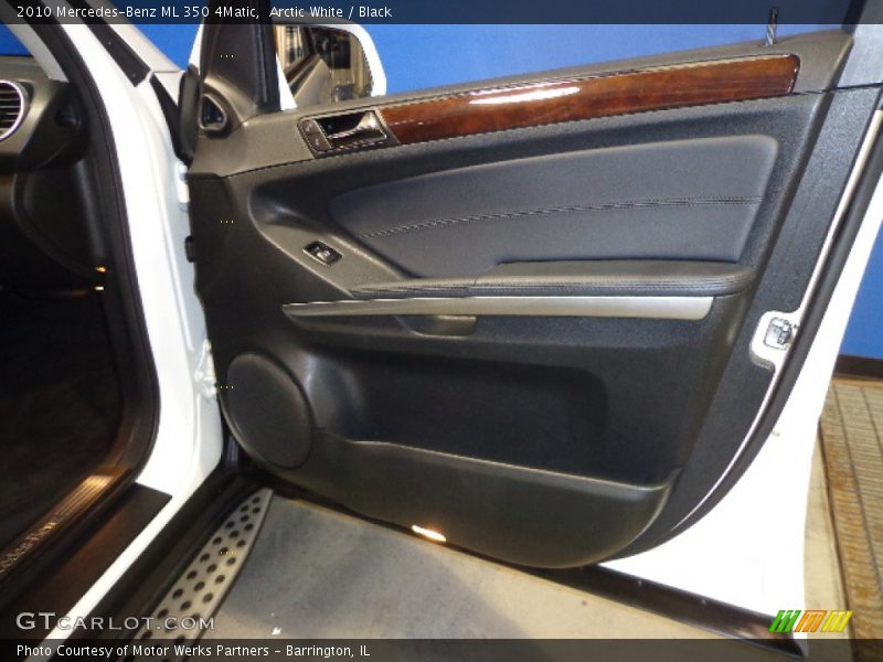 Arctic White / Black 2010 Mercedes-Benz ML 350 4Matic