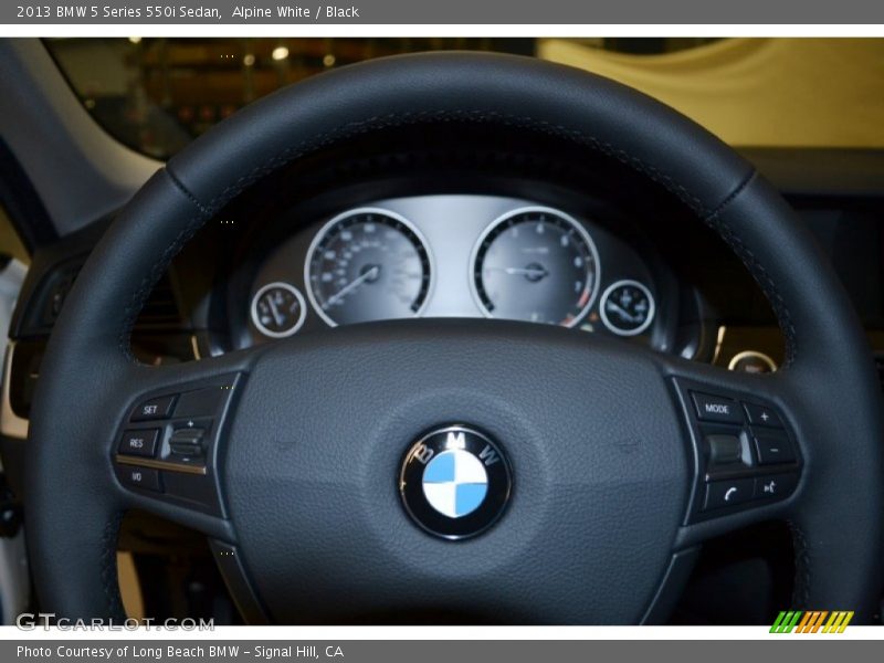 Alpine White / Black 2013 BMW 5 Series 550i Sedan