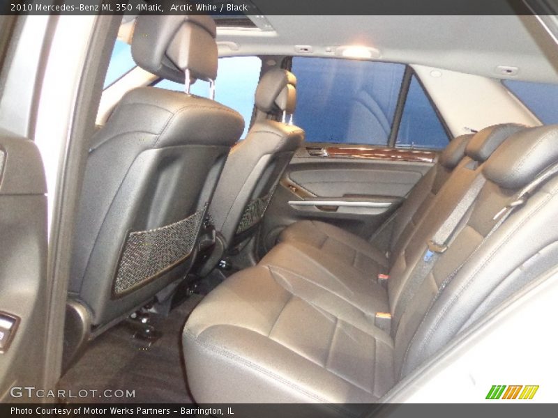 Arctic White / Black 2010 Mercedes-Benz ML 350 4Matic