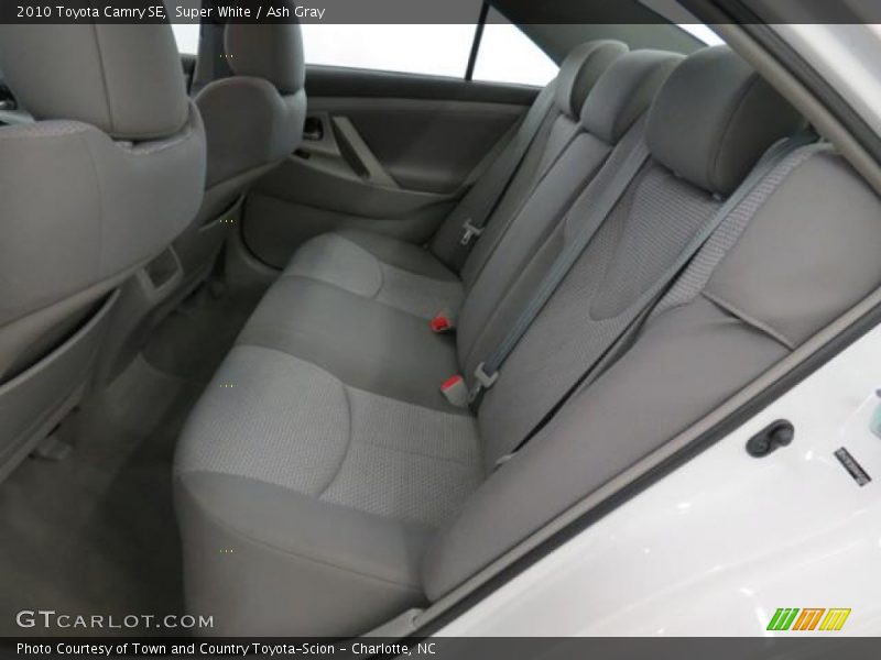 Super White / Ash Gray 2010 Toyota Camry SE