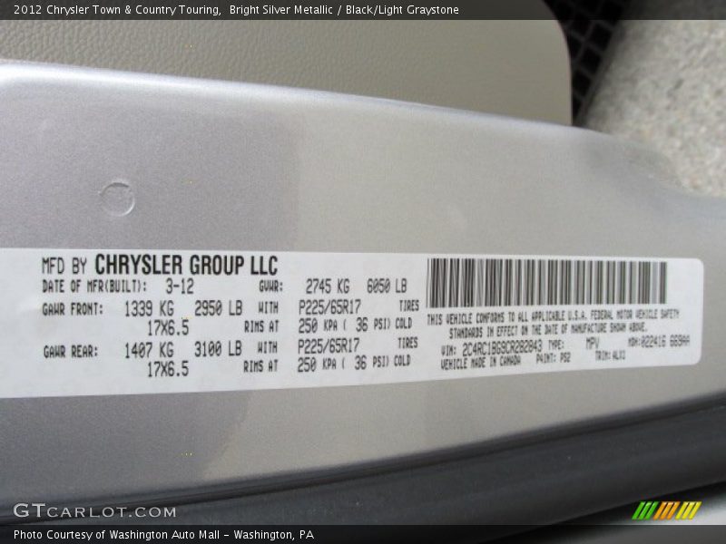 Bright Silver Metallic / Black/Light Graystone 2012 Chrysler Town & Country Touring