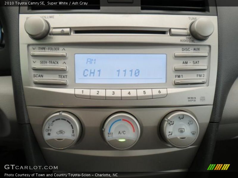 Super White / Ash Gray 2010 Toyota Camry SE