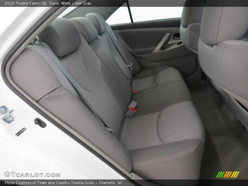 Super White / Ash Gray 2010 Toyota Camry SE