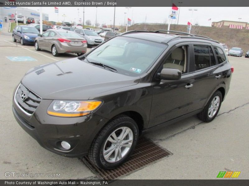 Front 3/4 View of 2011 Santa Fe Limited AWD