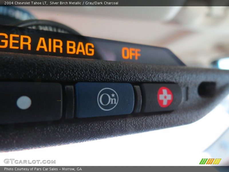 Silver Birch Metallic / Gray/Dark Charcoal 2004 Chevrolet Tahoe LT