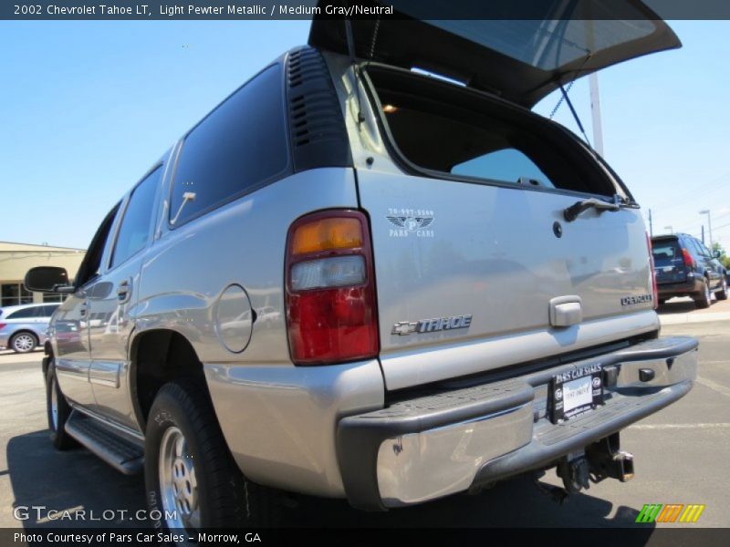 Light Pewter Metallic / Medium Gray/Neutral 2002 Chevrolet Tahoe LT