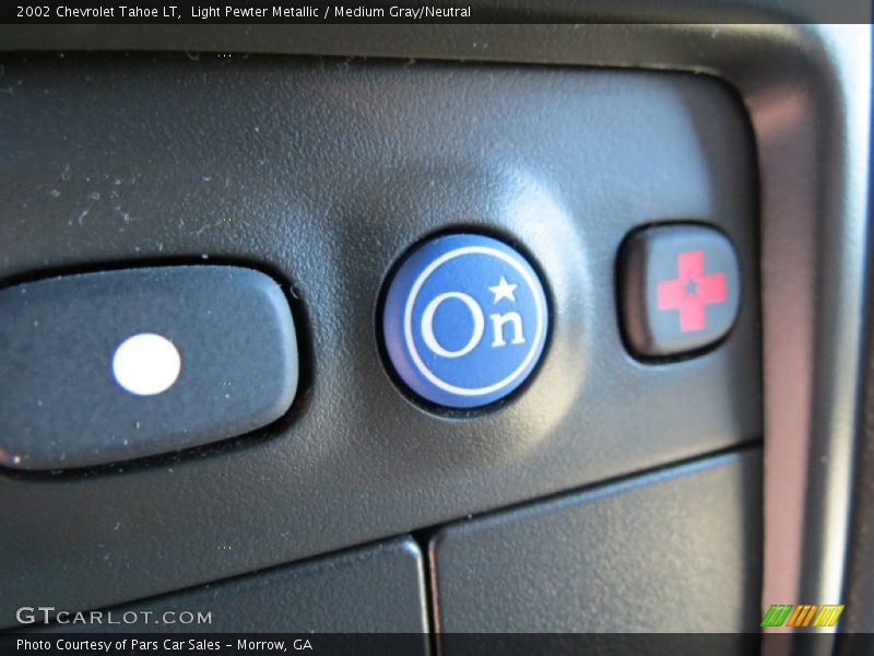 Light Pewter Metallic / Medium Gray/Neutral 2002 Chevrolet Tahoe LT