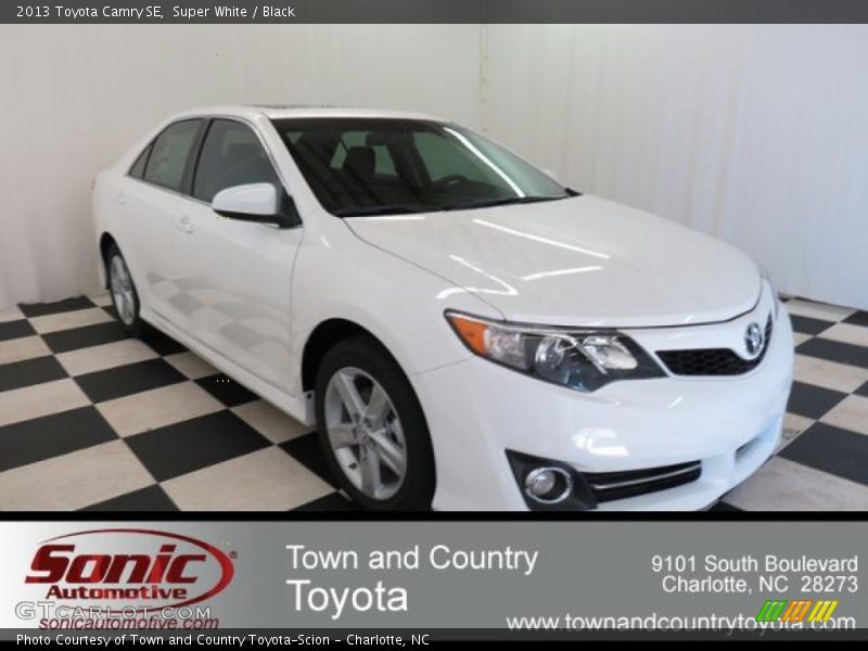 Super White / Black 2013 Toyota Camry SE