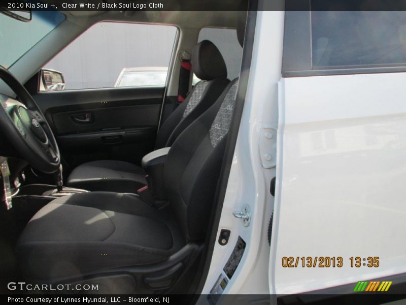 Clear White / Black Soul Logo Cloth 2010 Kia Soul +