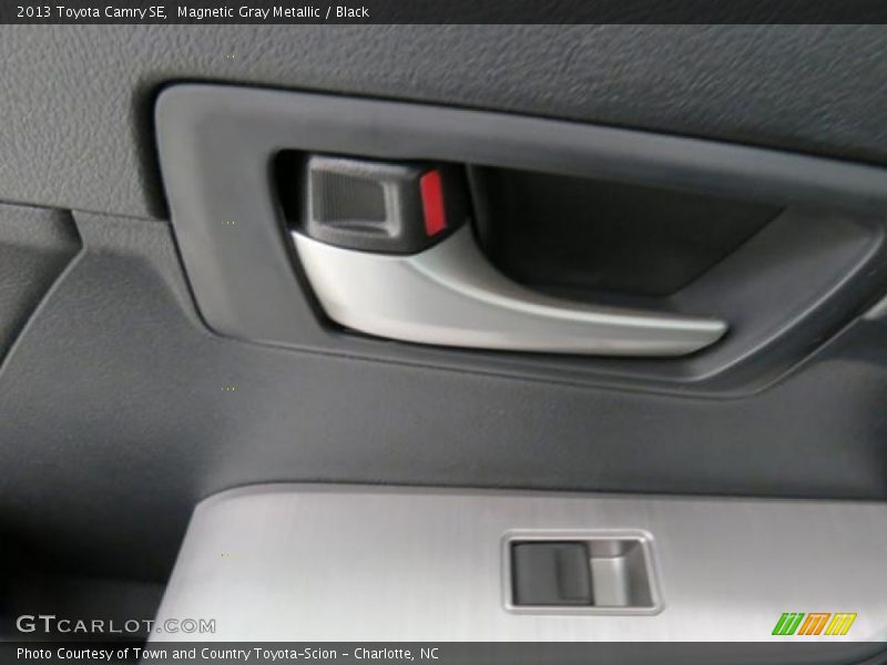 Magnetic Gray Metallic / Black 2013 Toyota Camry SE