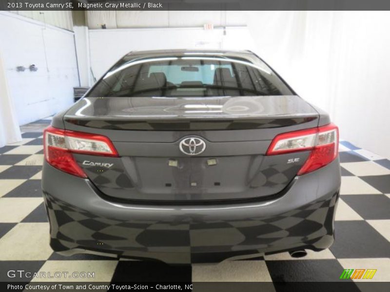 Magnetic Gray Metallic / Black 2013 Toyota Camry SE