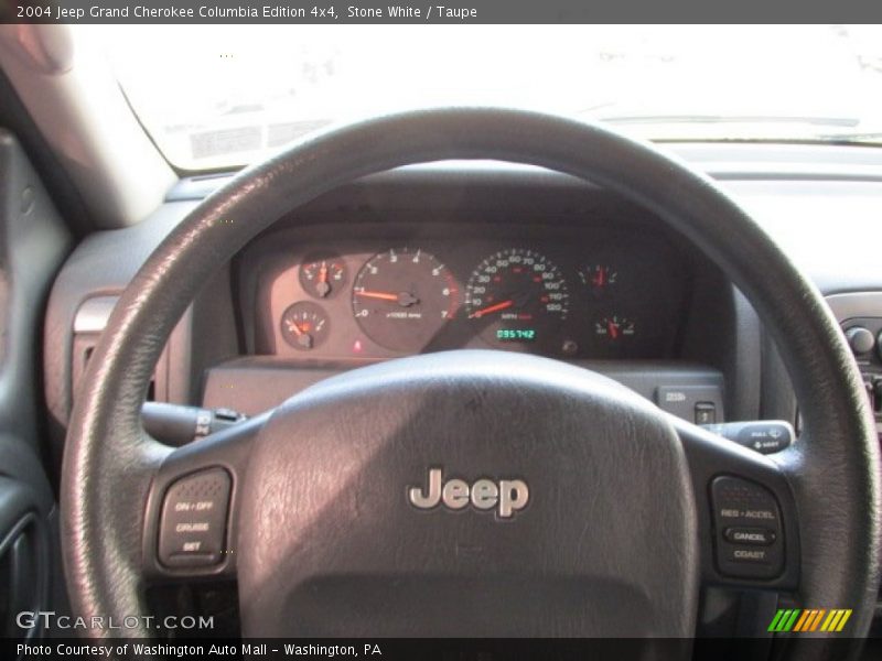 Stone White / Taupe 2004 Jeep Grand Cherokee Columbia Edition 4x4