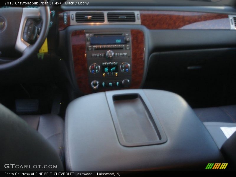 Black / Ebony 2013 Chevrolet Suburban LT 4x4