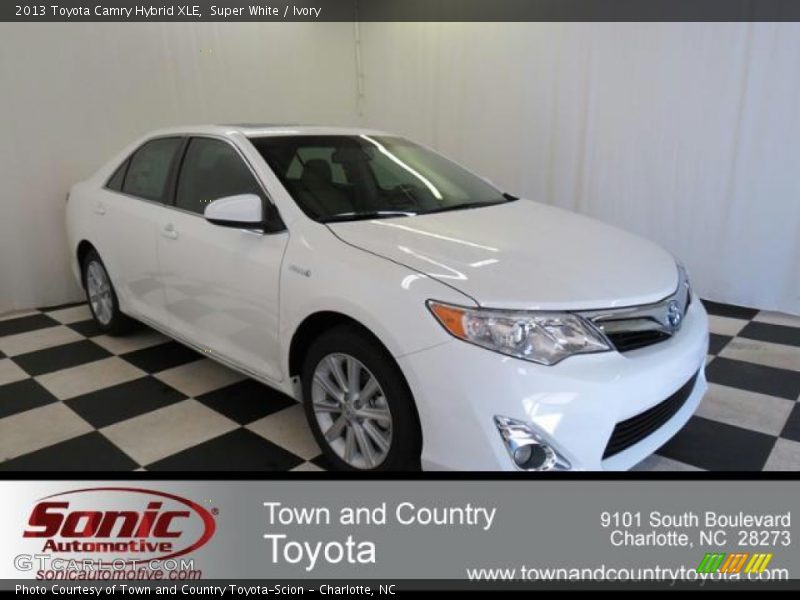 Super White / Ivory 2013 Toyota Camry Hybrid XLE